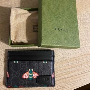Gucci Bee Cardholder SOLD OUT ONLINE